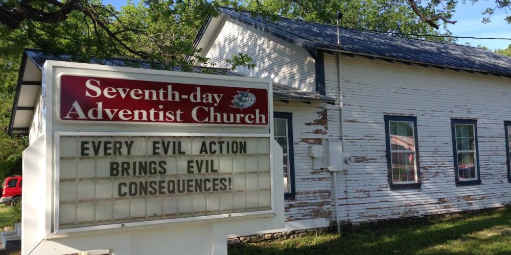 The first thing that the new pastor will recognize as he drives down the road is the church sign. Let’s put up one that will be noticed and can be read. (Andrew McChesney / Adventist Mission)