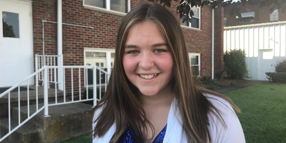 Ryleigh Moore, 12, pictured a week before she got braces, says God answers prayer in an amazing way. (Andrew McChesney / Adventist Mission)