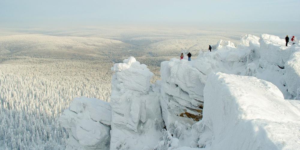 People climbing Russia’s Ural Mountains, which could be the destination for a Euro-Asia Division-organized field trip. (Pixabay)