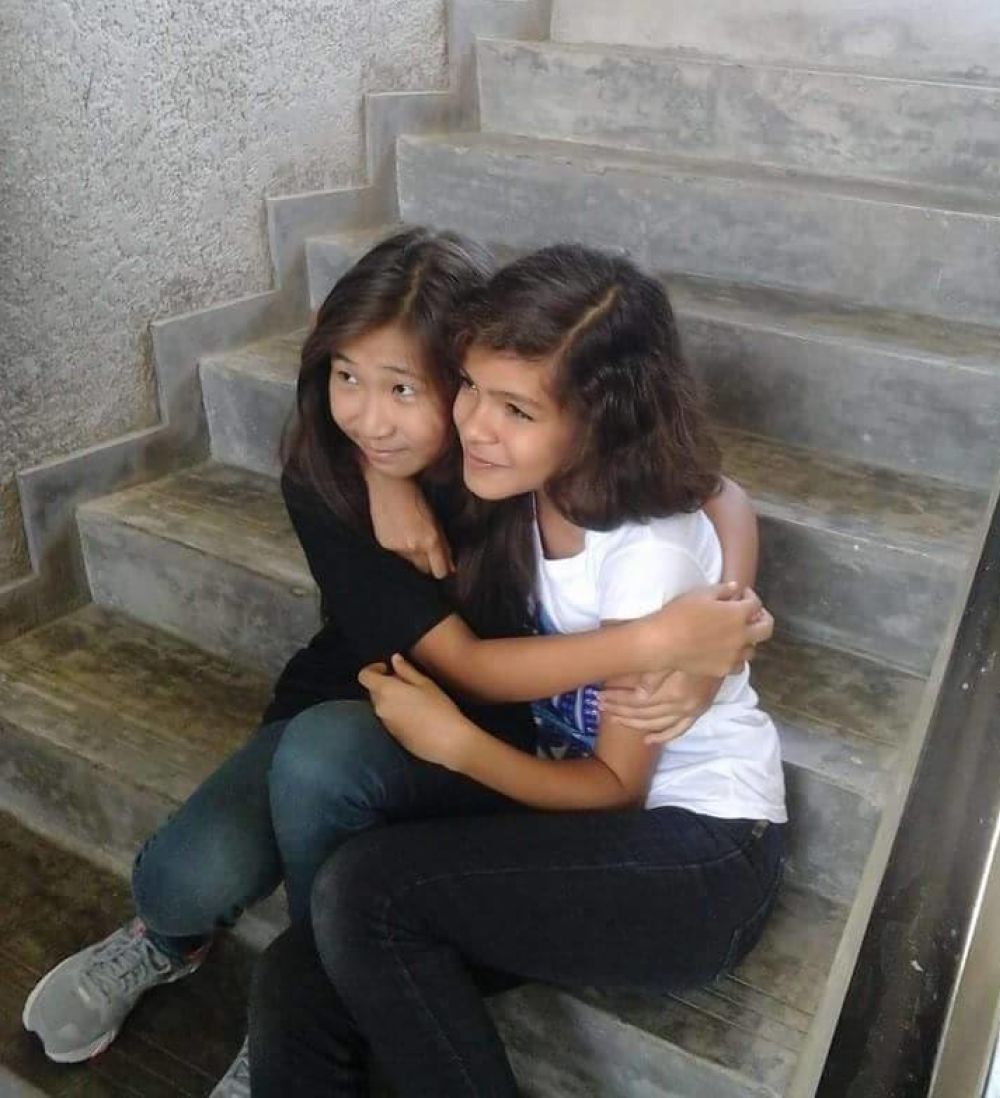 Urna Uuganbayar, left, with her best friend, Dani, in the Philippines. (Urna Uuganbayar)
