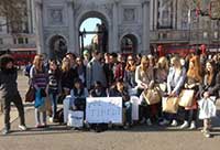 In London, Adventist young people place a couch on a city sidewalk and offer to let passers-by sit and rest. It’s an opportunity to talk about how Sabbath rest can help people gain peace in their own life. [photo courtesy British Union Conference]